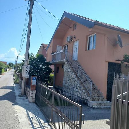 بيت شباب Traveler'S Rest - Near Podgorica Airport Mitrovici  المظهر الخارجي الصورة