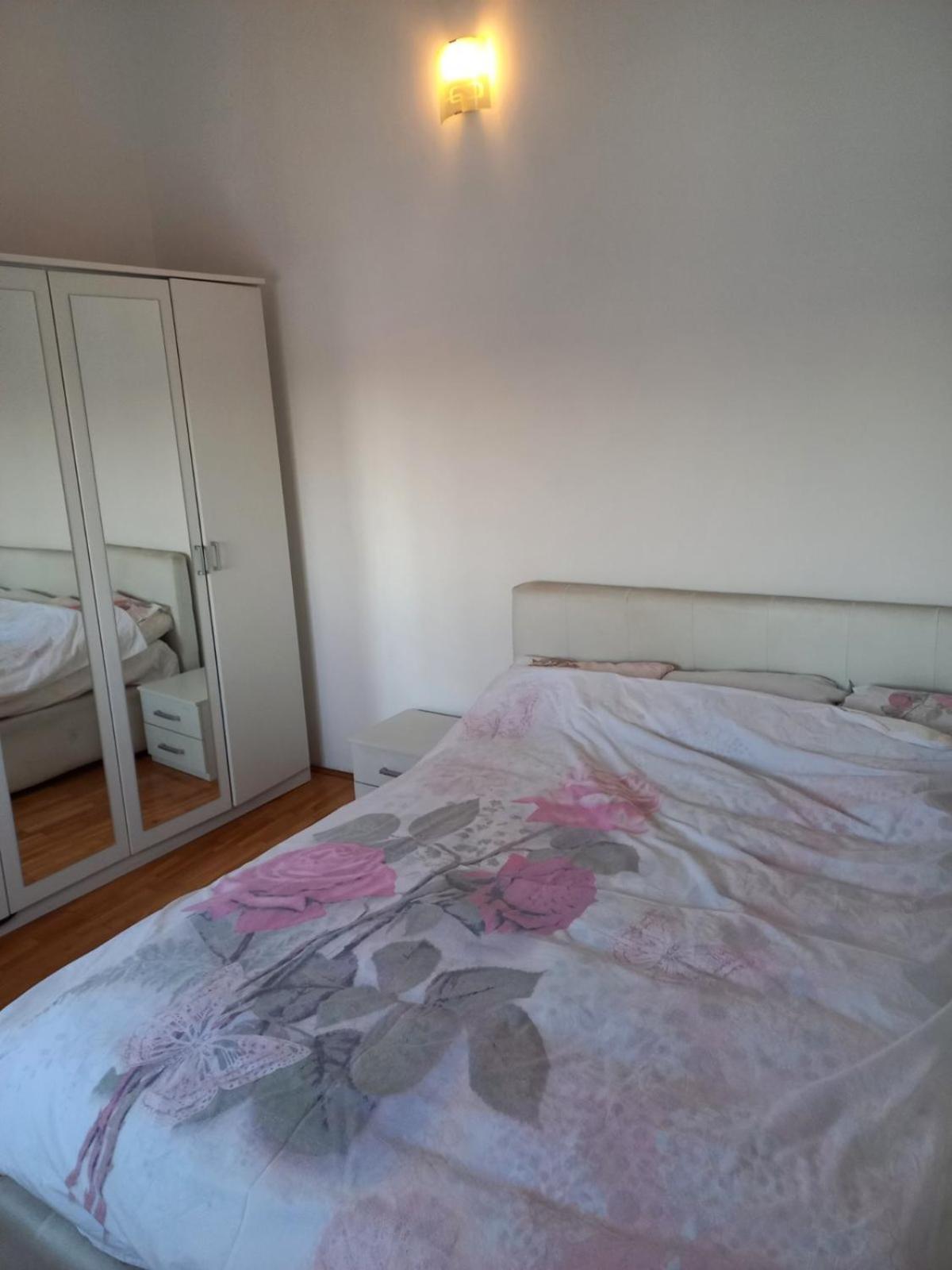 بيت شباب Traveler'S Rest - Near Podgorica Airport Mitrovici  المظهر الخارجي الصورة