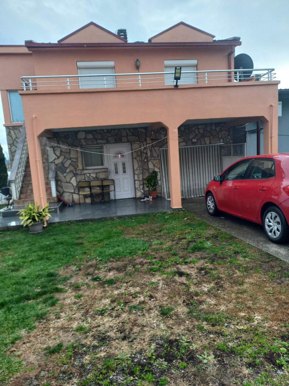 بيت شباب Traveler'S Rest - Near Podgorica Airport Mitrovici  المظهر الخارجي الصورة